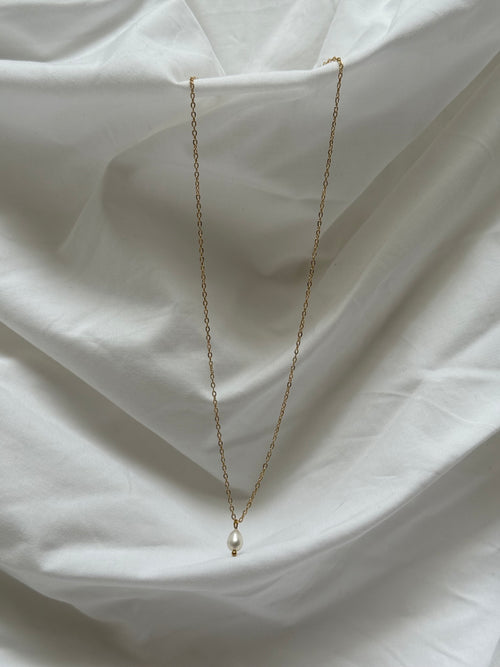 Gold Pearl Necklace